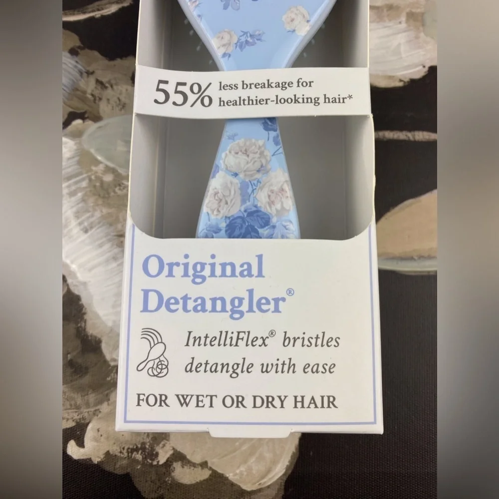NIB LoveShackFancy X Wet Brush Original Detangler in Everblooming Rosettes.